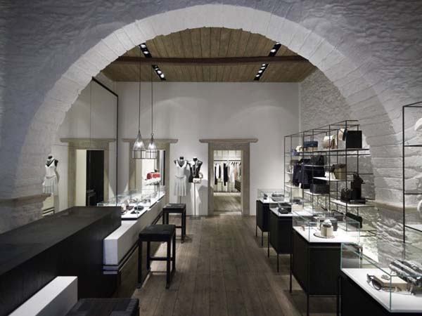 �ό����b���OӋ֮ƽ���н��������ꐳ��£��NԴ�bپW(w��ng)0771-5858116