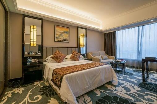 �ό��Ƶ��OӋ���ܽ^ƽ����ӹ��չ�F�Ƿ�����֮��