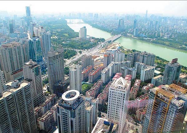 �ό����֘��b��