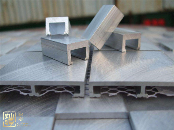 �ό����|�b�޲���